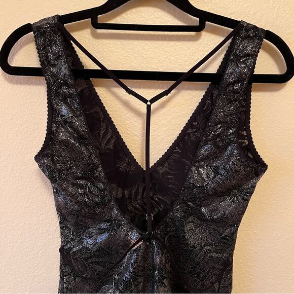 NEW VS metallic lace bodysuit - Picture 5 of 9